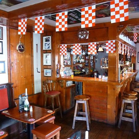 The White Lady Hotel キンセール エクステリア 写真