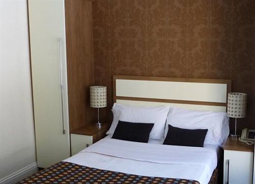 The White Lady Hotel キンセール エクステリア 写真