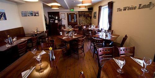 The White Lady Hotel キンセール エクステリア 写真