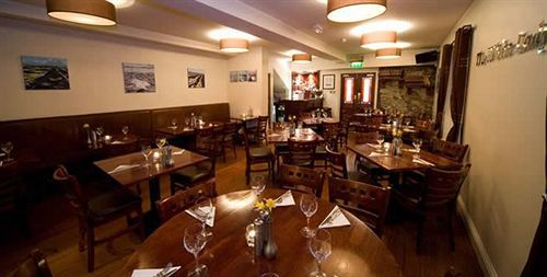 The White Lady Hotel キンセール エクステリア 写真